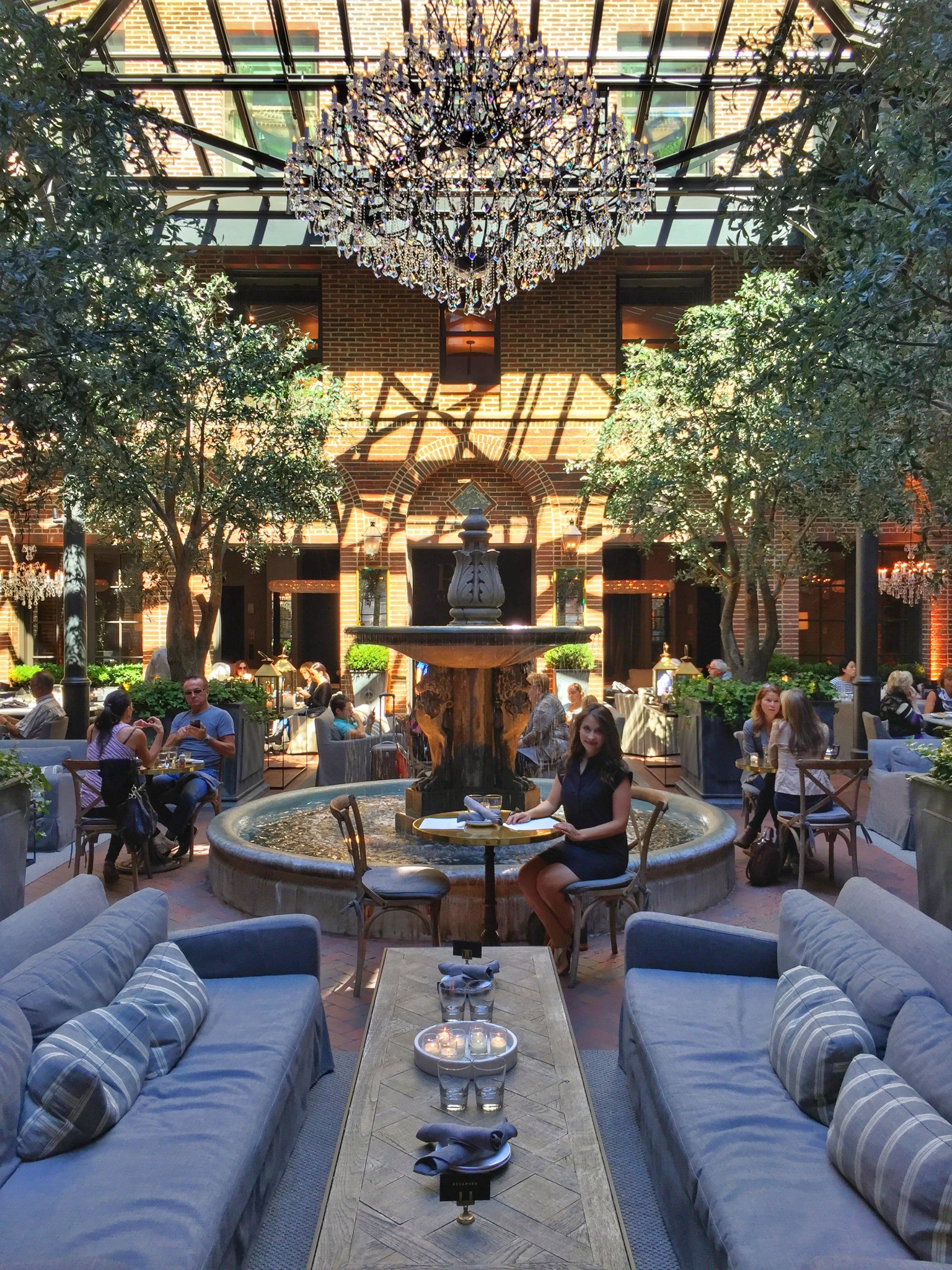 3 Arts Club Cafe, the-alyst.com