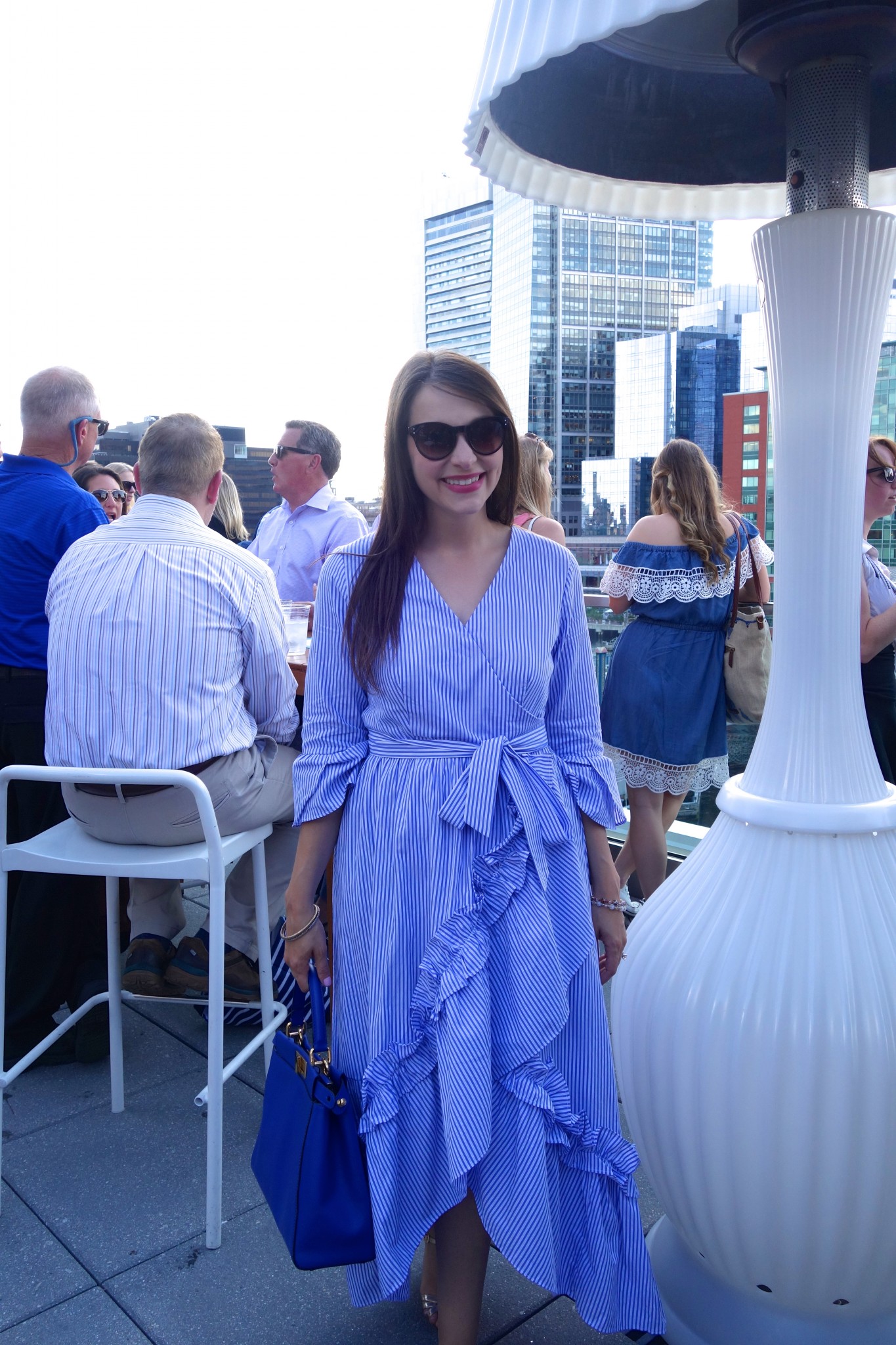 rooftop bars, boston, lookout rooftop, the envoy hotel, the-alyst.com