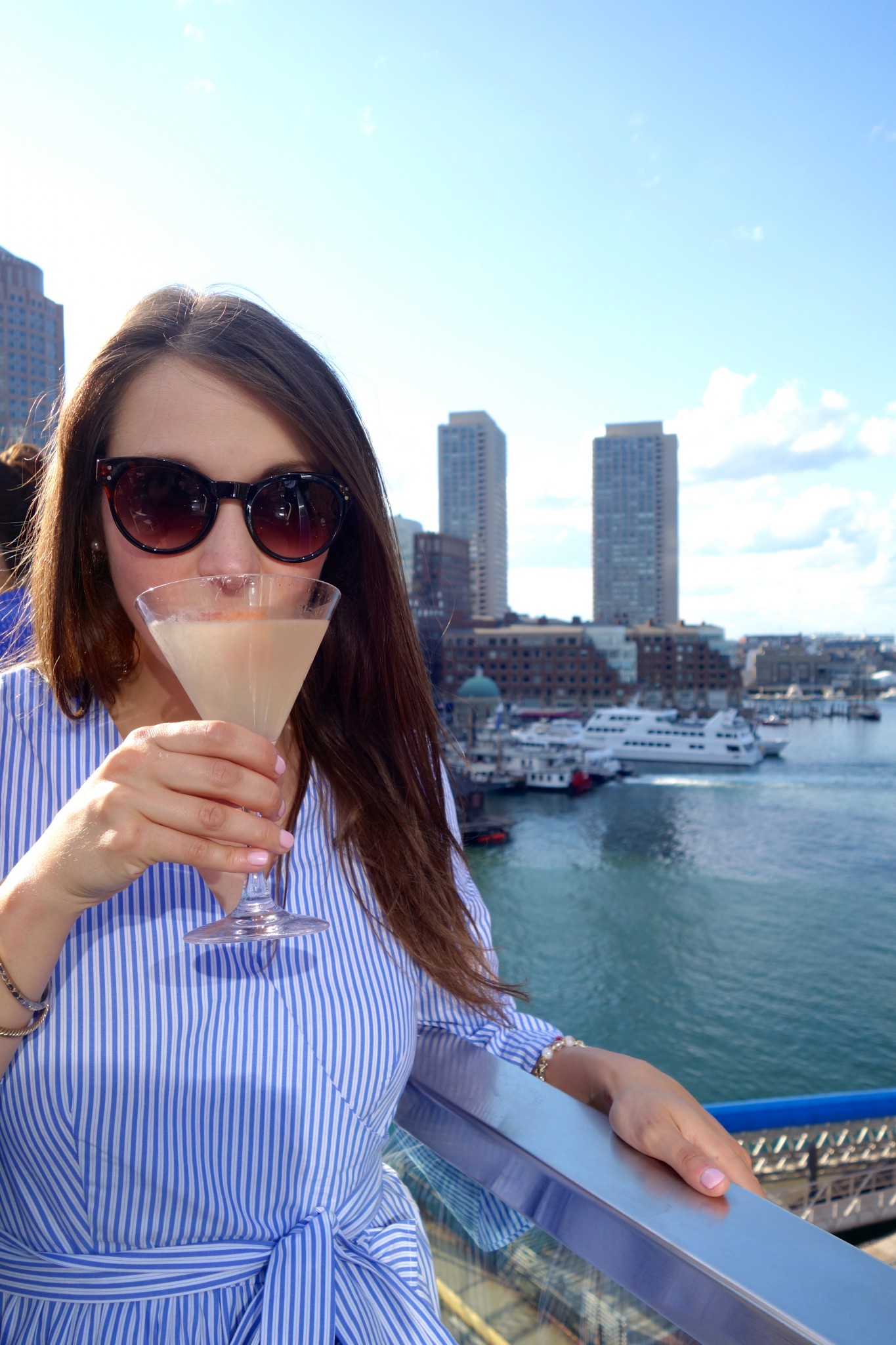 rooftop bars, boston, lookout rooftop, the envoy hotel, the-alyst.com
