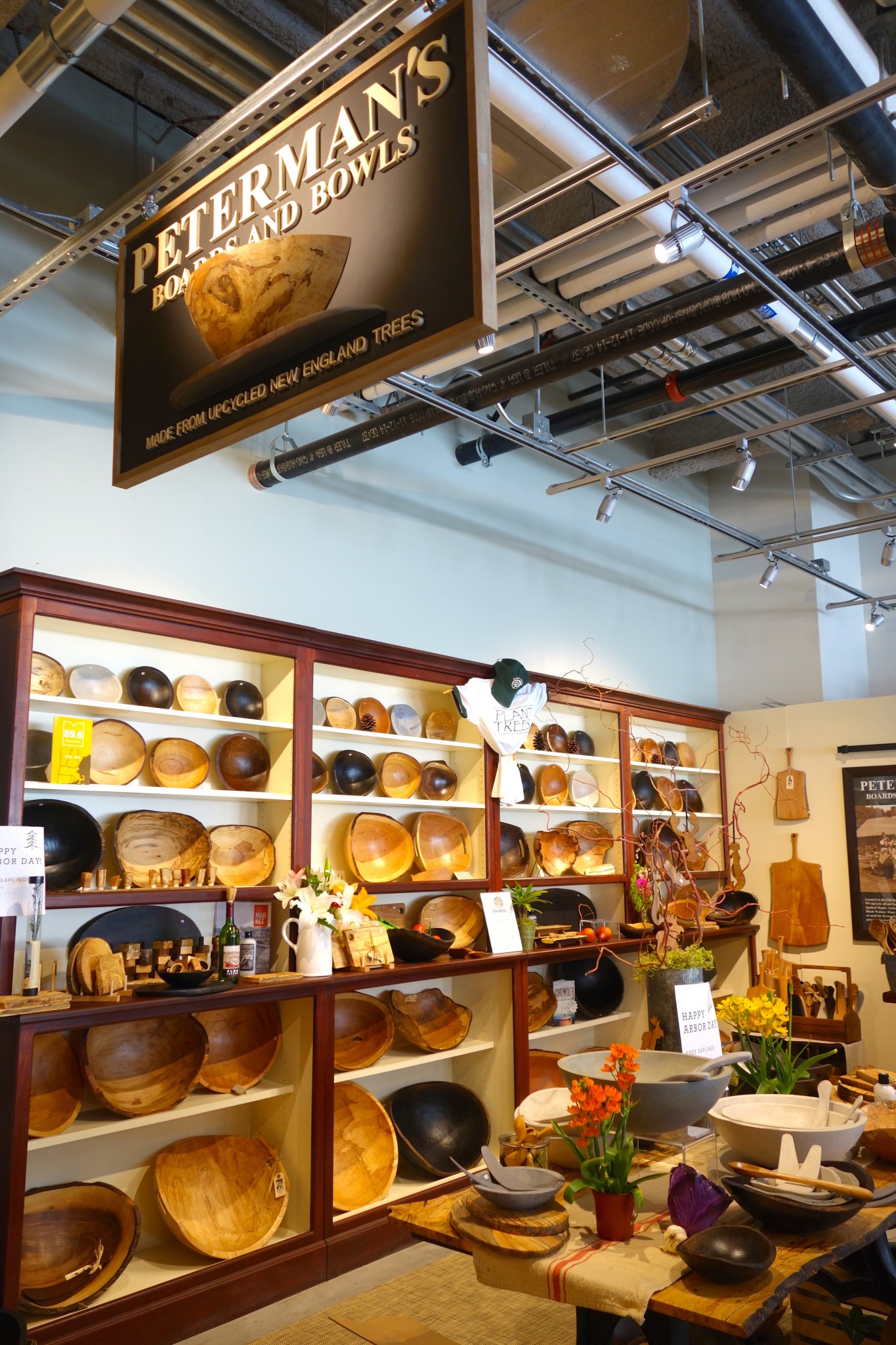 boston public market, peterman's boards and bowls, the-alyst.com