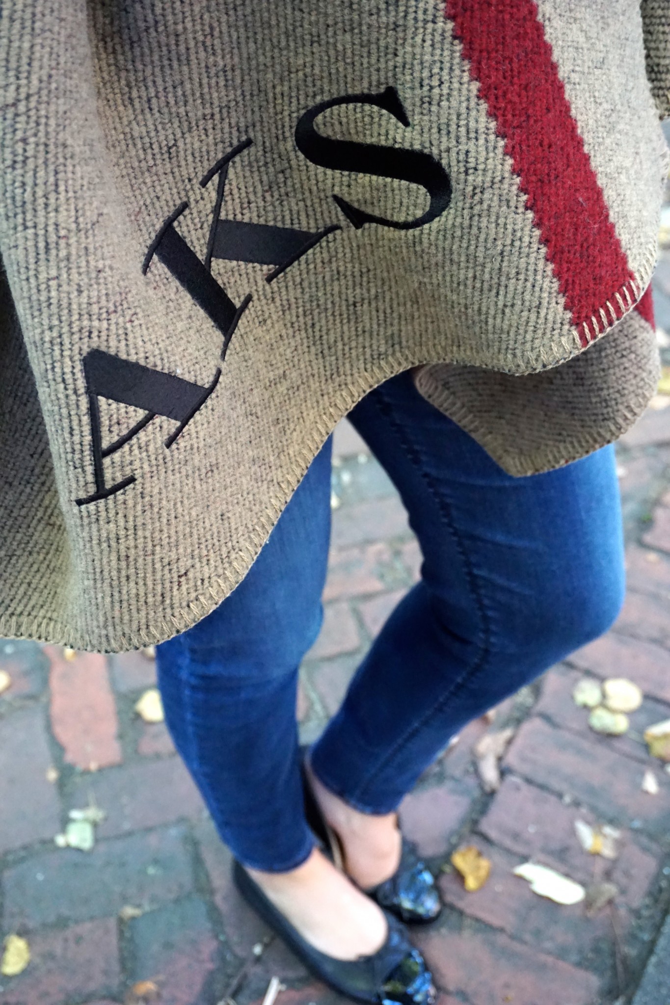 burberry monogrammed cape, the-alyst.com