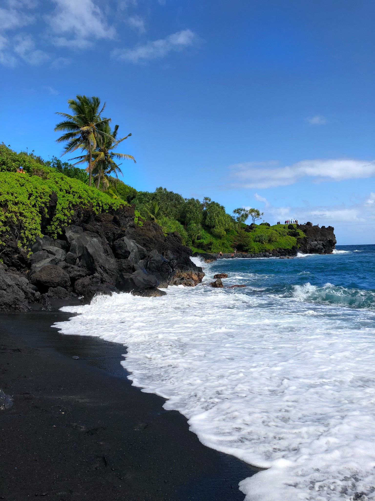 black sand beach, road to hana, the-alyst.com
