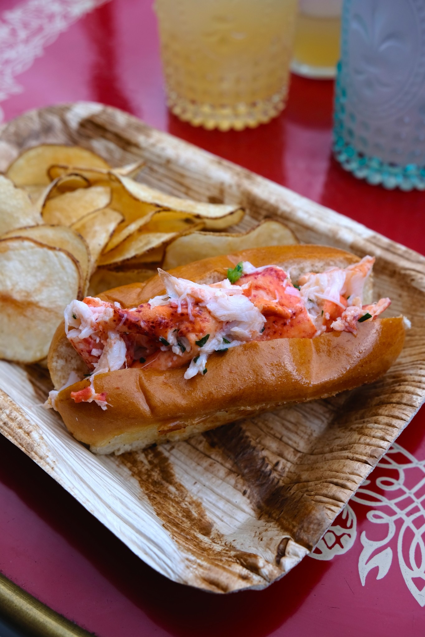 lobster roll, patio dining, fairmont copley plaza, oak long bar and kitchen, boston, the-alyst.com