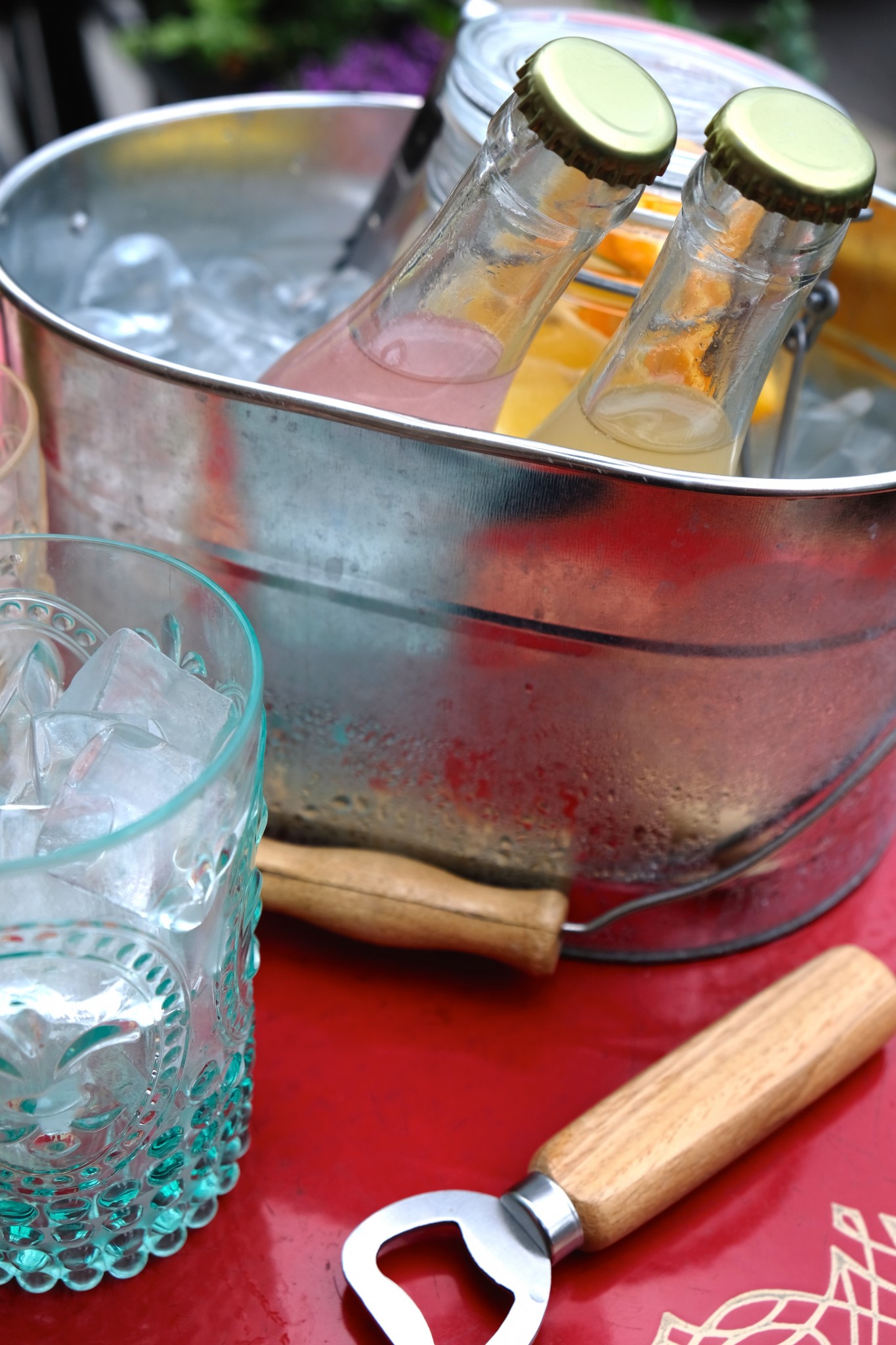 bottled cocktails, patio dining, fairmont copley plaza, oak long bar and kitchen, boston, the-alyst.com