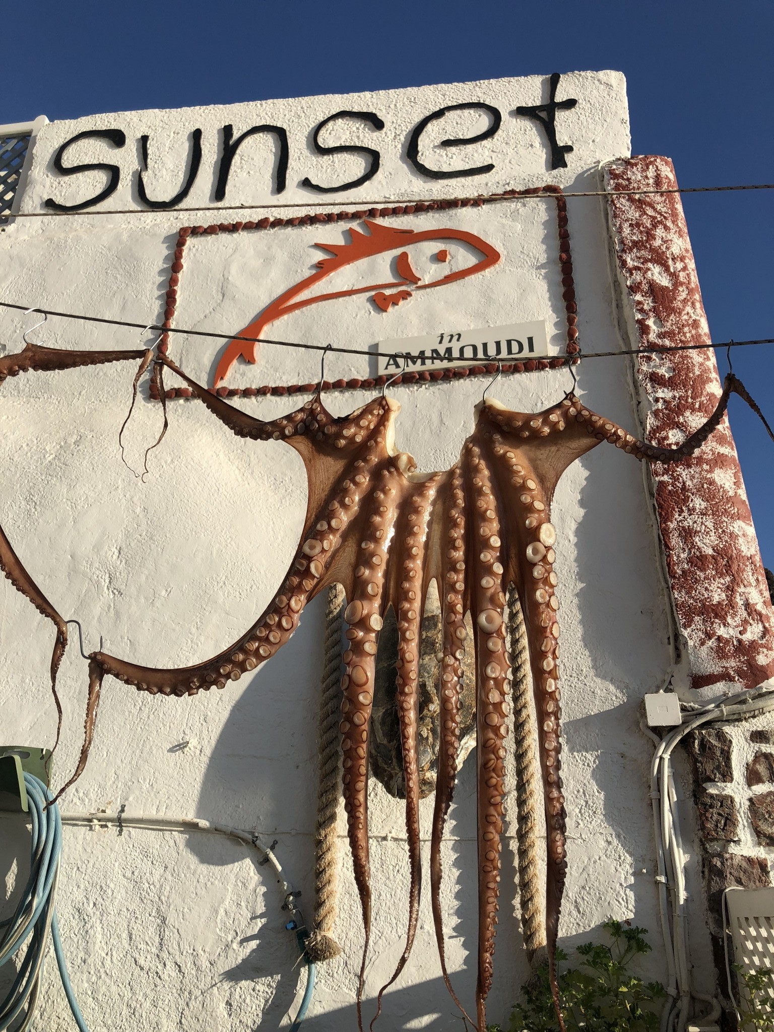 amoudi bay, most instagrammable spots oia, santorini, the-alyst.com