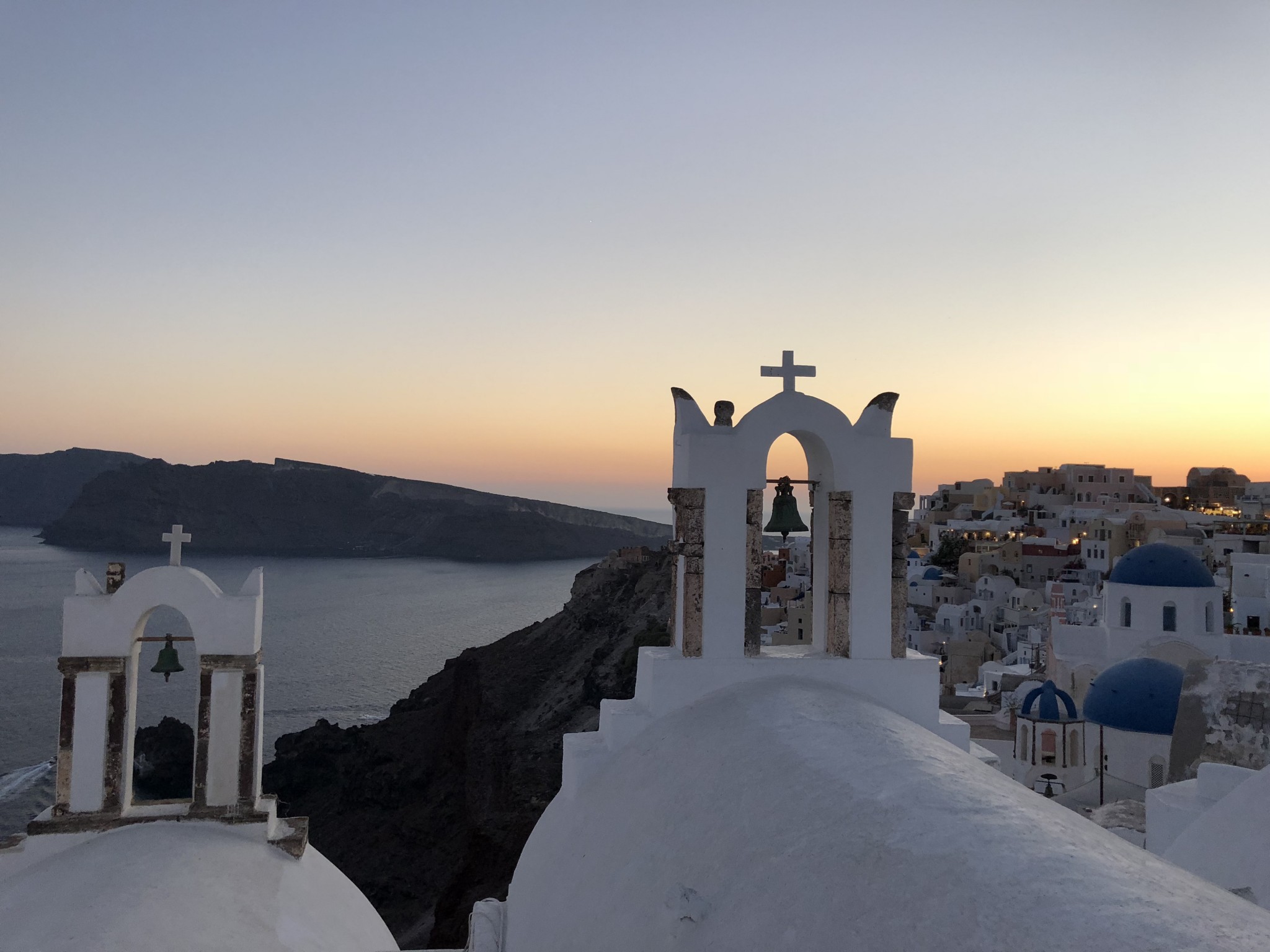 most instagrammable spots oia, santorini, the-alyst.com