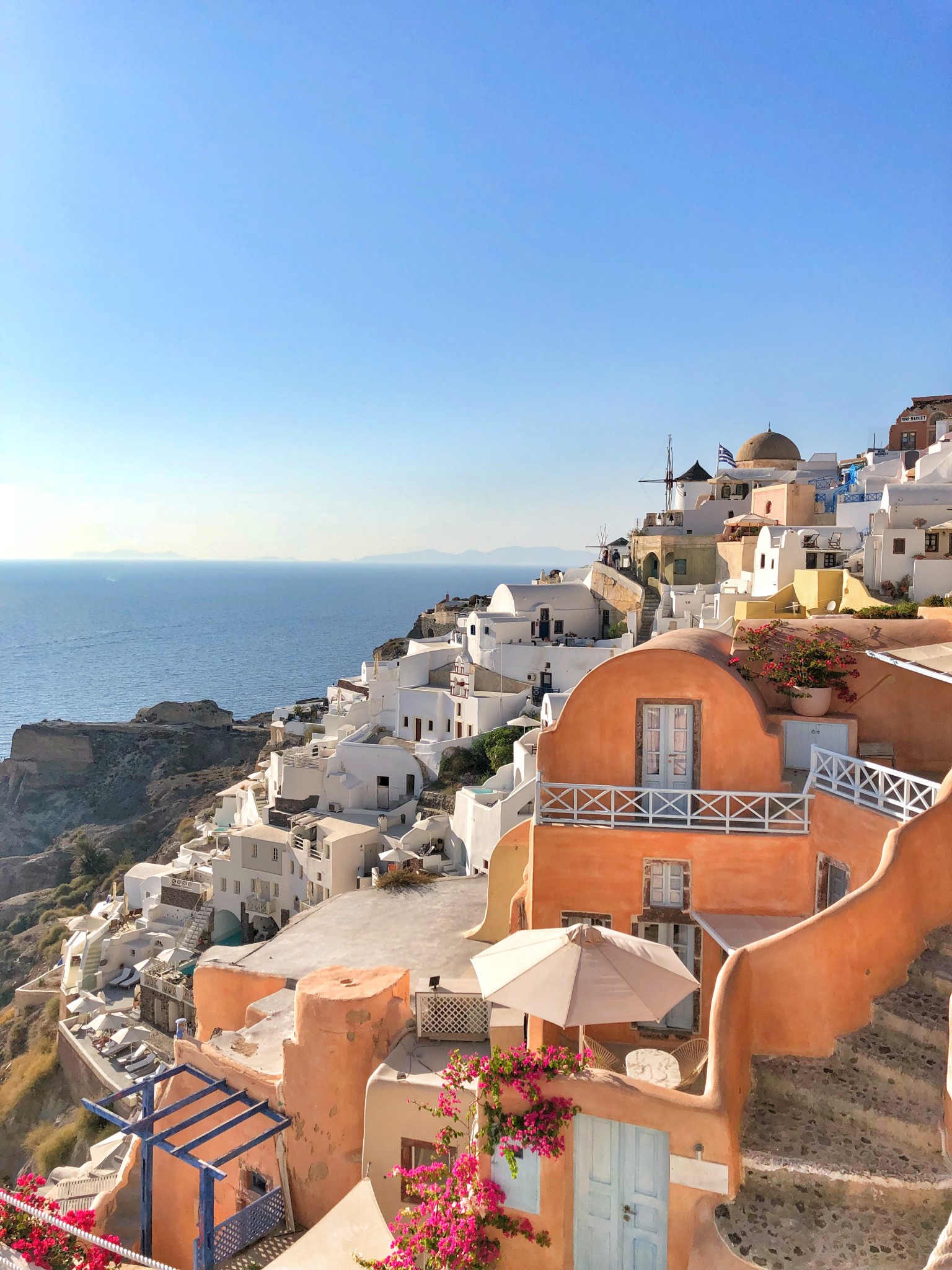 most instagrammable spots oia, santorini, the-alyst.com