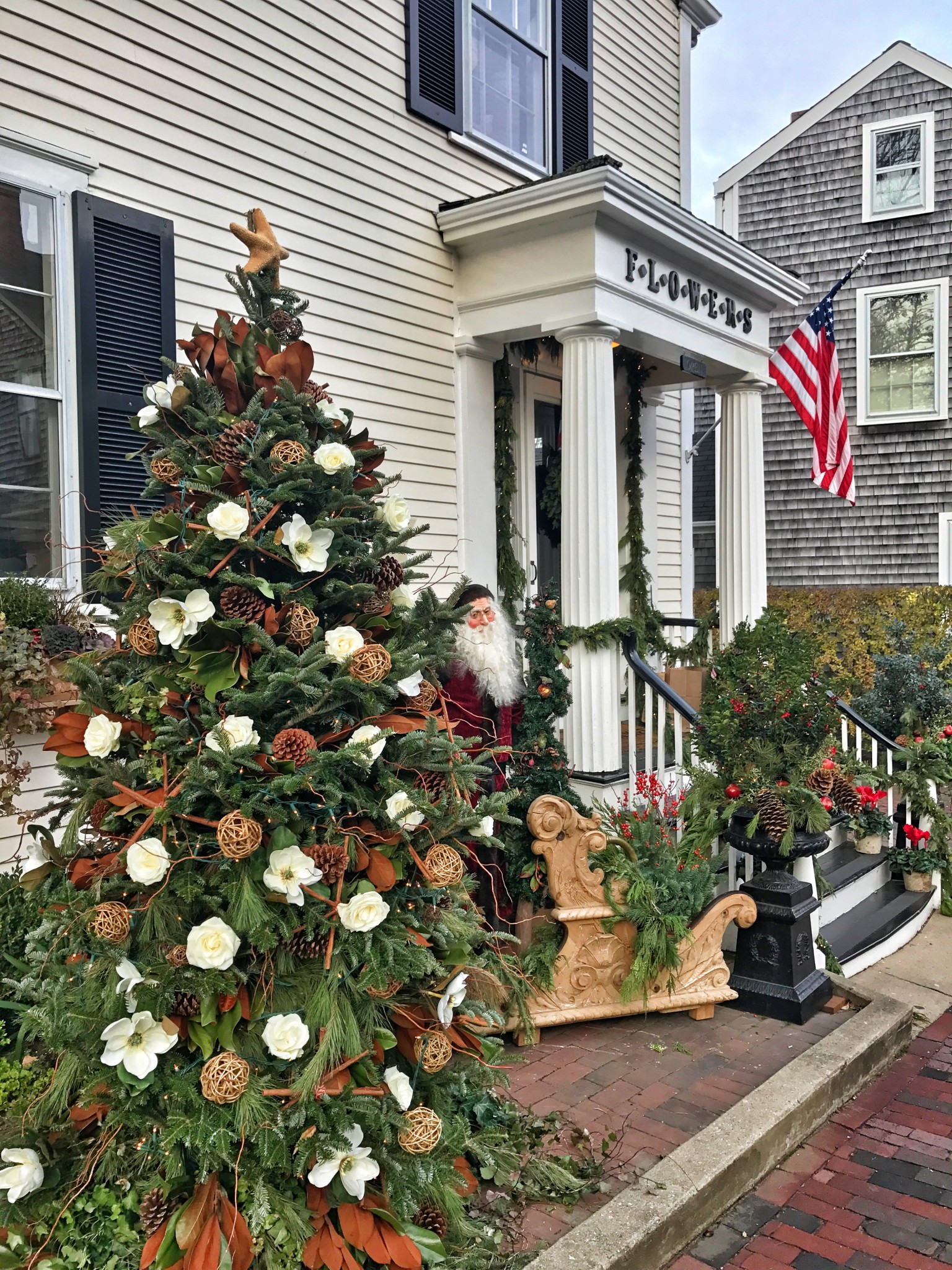 nantucket christmas stroll, the-alyst.com