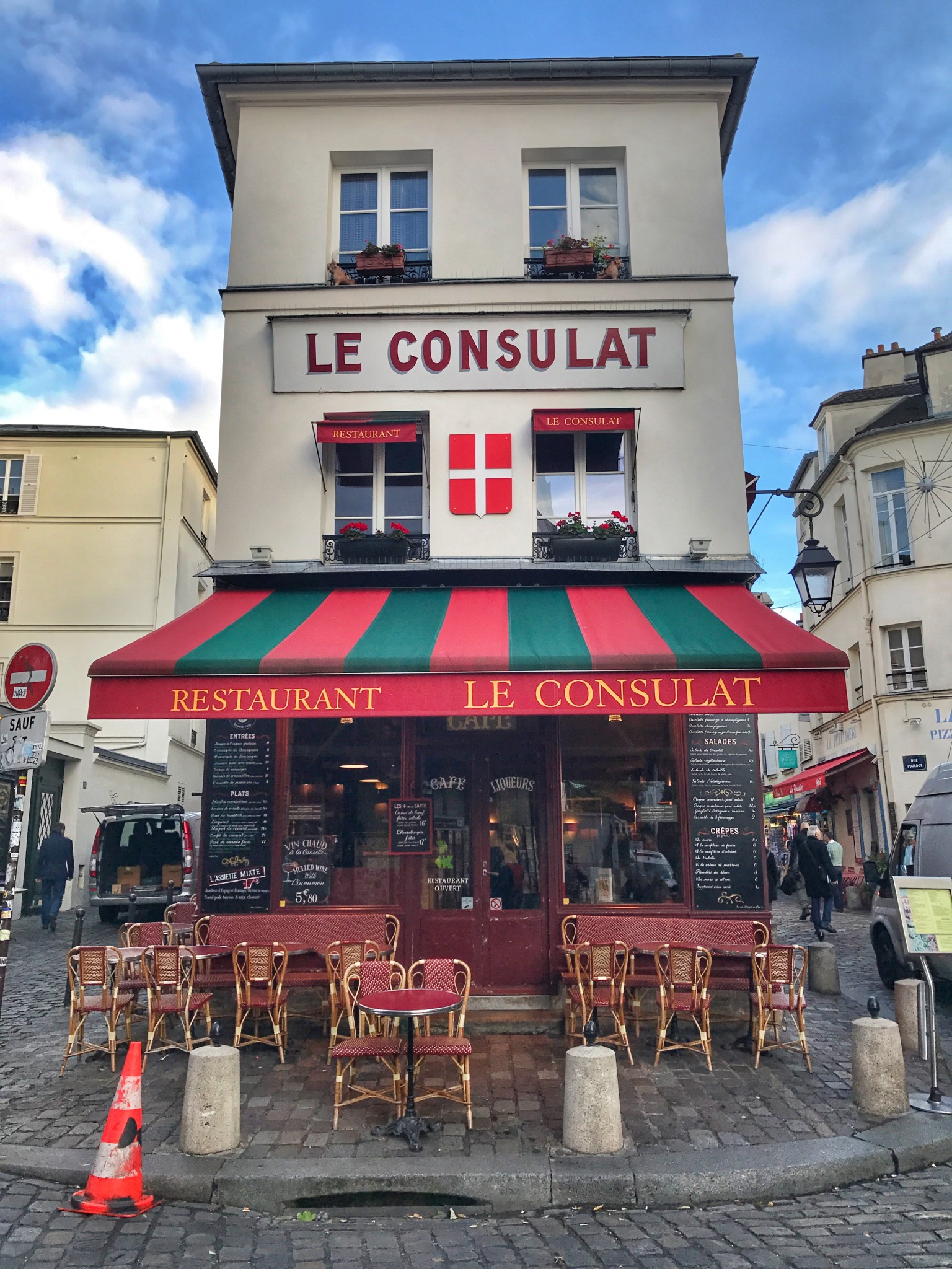 le consulat, montmatre, paris, the-alyst.com